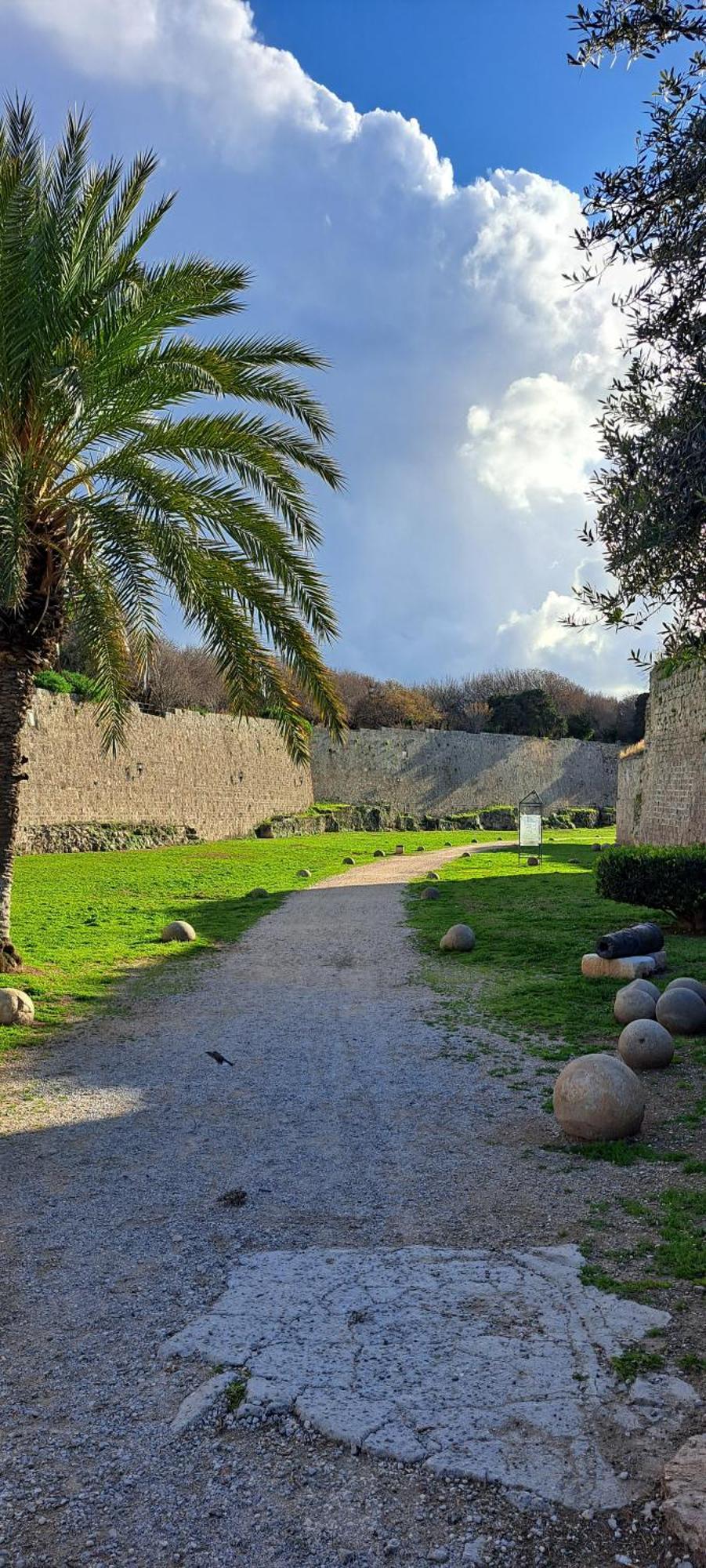 Вилла The Retreat In The Heart Of Old Town Rhodes Родос Экстерьер фото